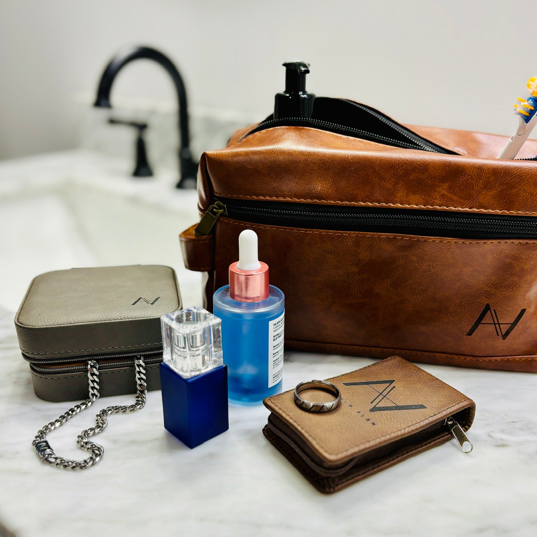 Arthur Alan Travel Set