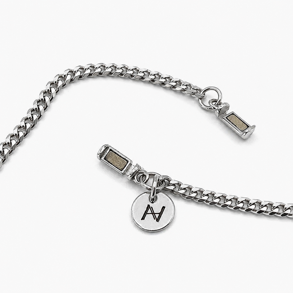 Compass Rose Necklace (Silver)