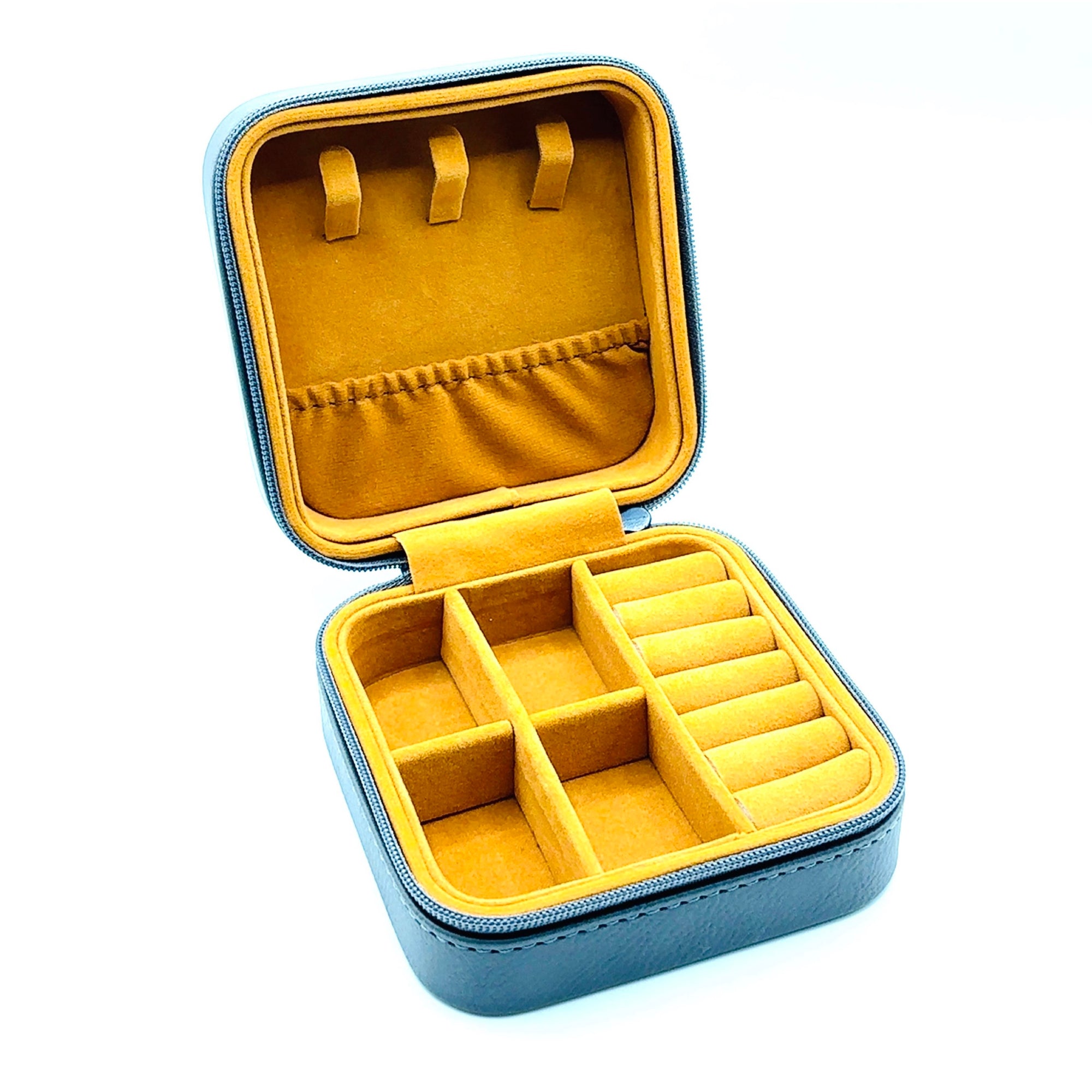 Arthur Alan Travel Set