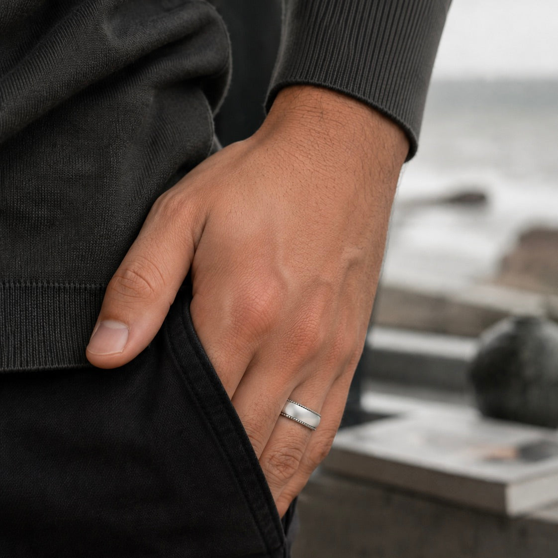 Stainless Steel Polished Center Detailed Edge Ring (6MM)