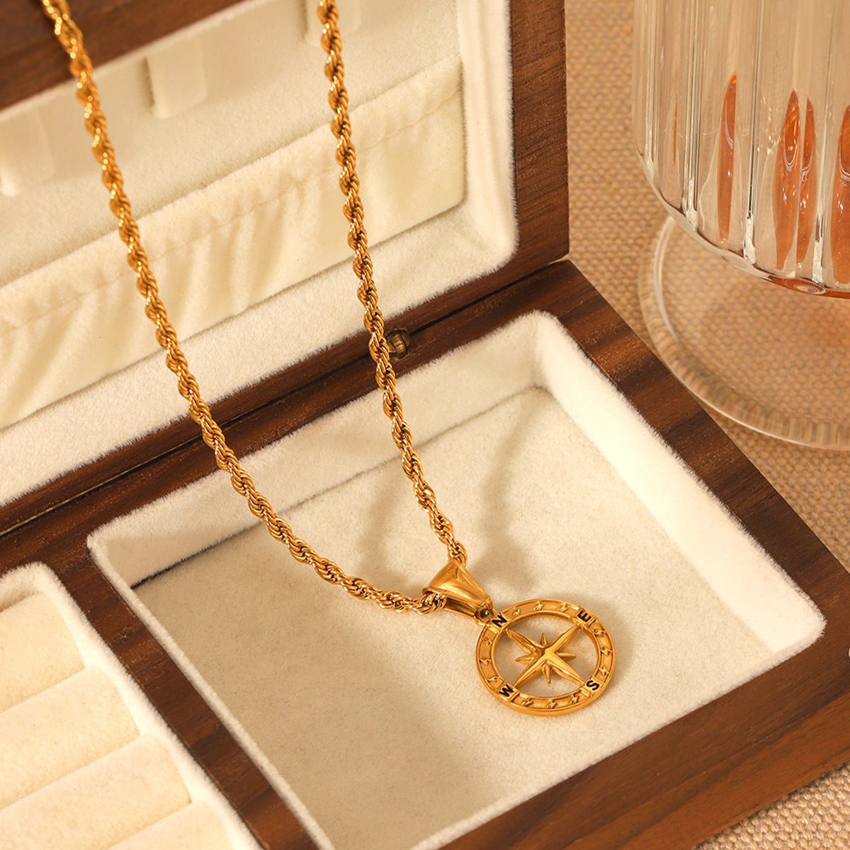 Compass Rose Necklace (Gold)